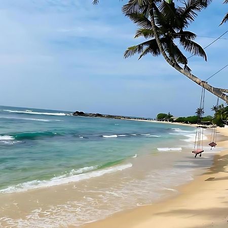 Sky Mountain Cafe With Seaview Bed & Breakfast Weligama Exterior photo