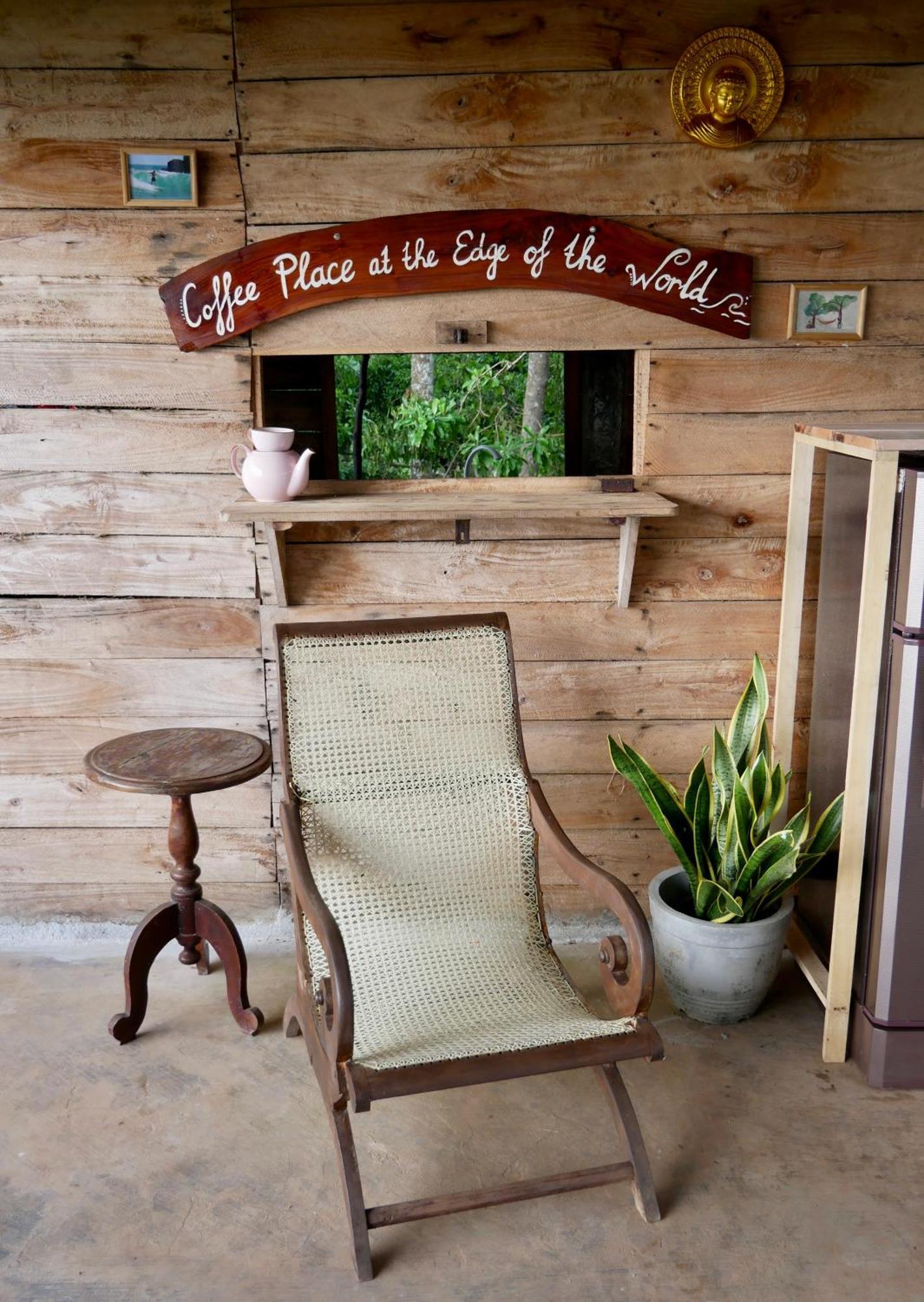 Sky Mountain Cafe With Seaview Bed & Breakfast Weligama Exterior photo