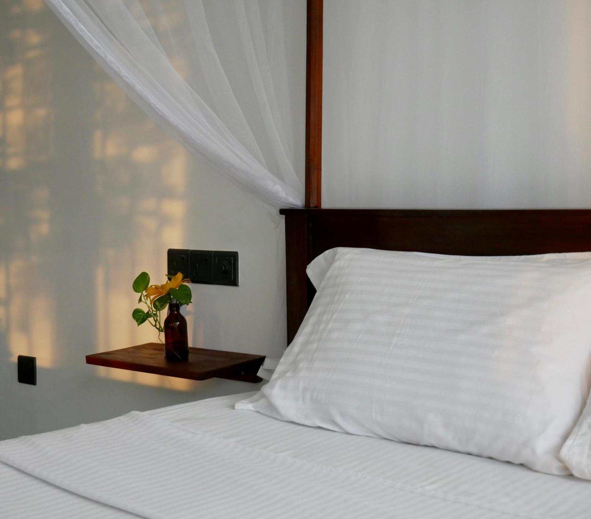 Sky Mountain Cafe With Seaview Bed & Breakfast Weligama Exterior photo