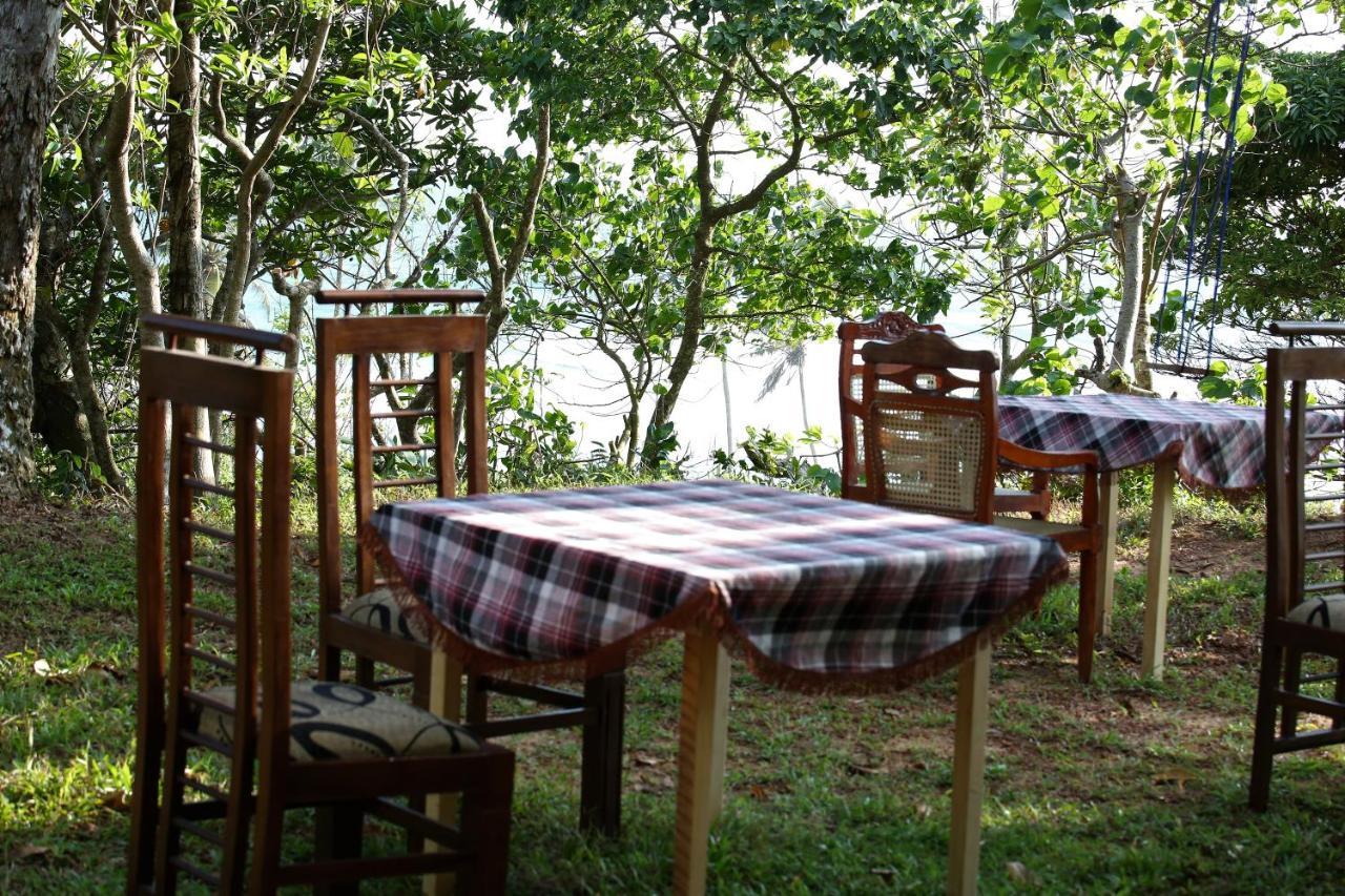 Sky Mountain Cafe With Seaview Bed & Breakfast Weligama Exterior photo